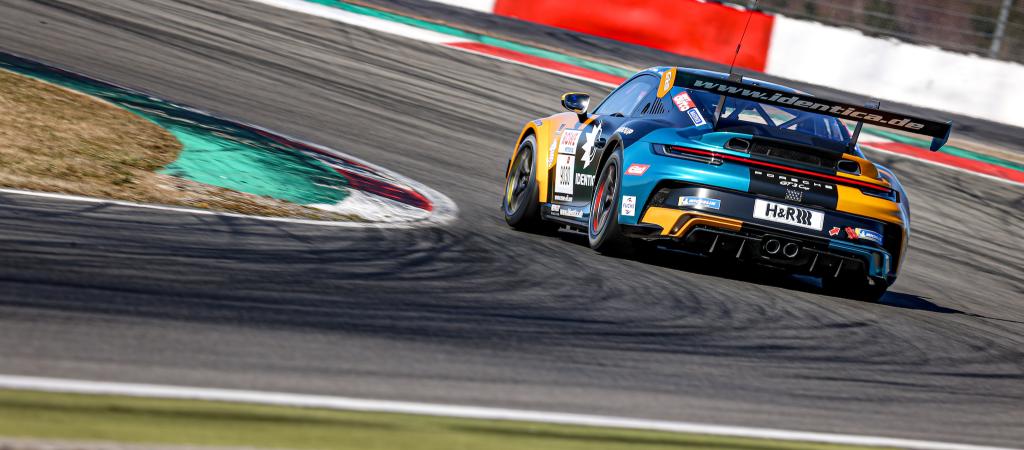 IDENTICA Porsche bei NLS